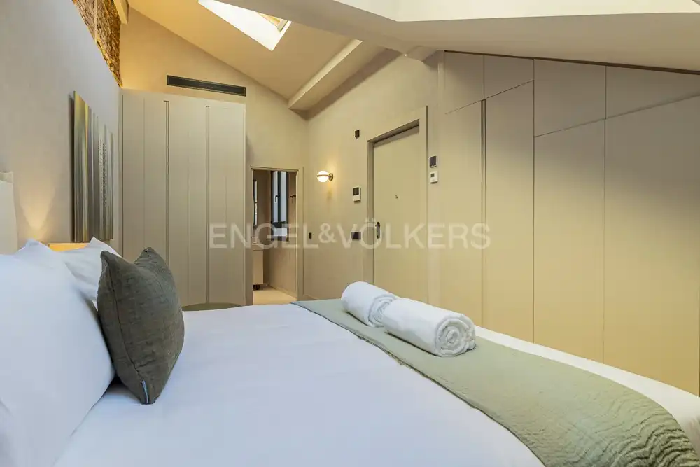 Bedroom of Flat for rent in Madrid  with Air Conditioner, Heating and Furnished