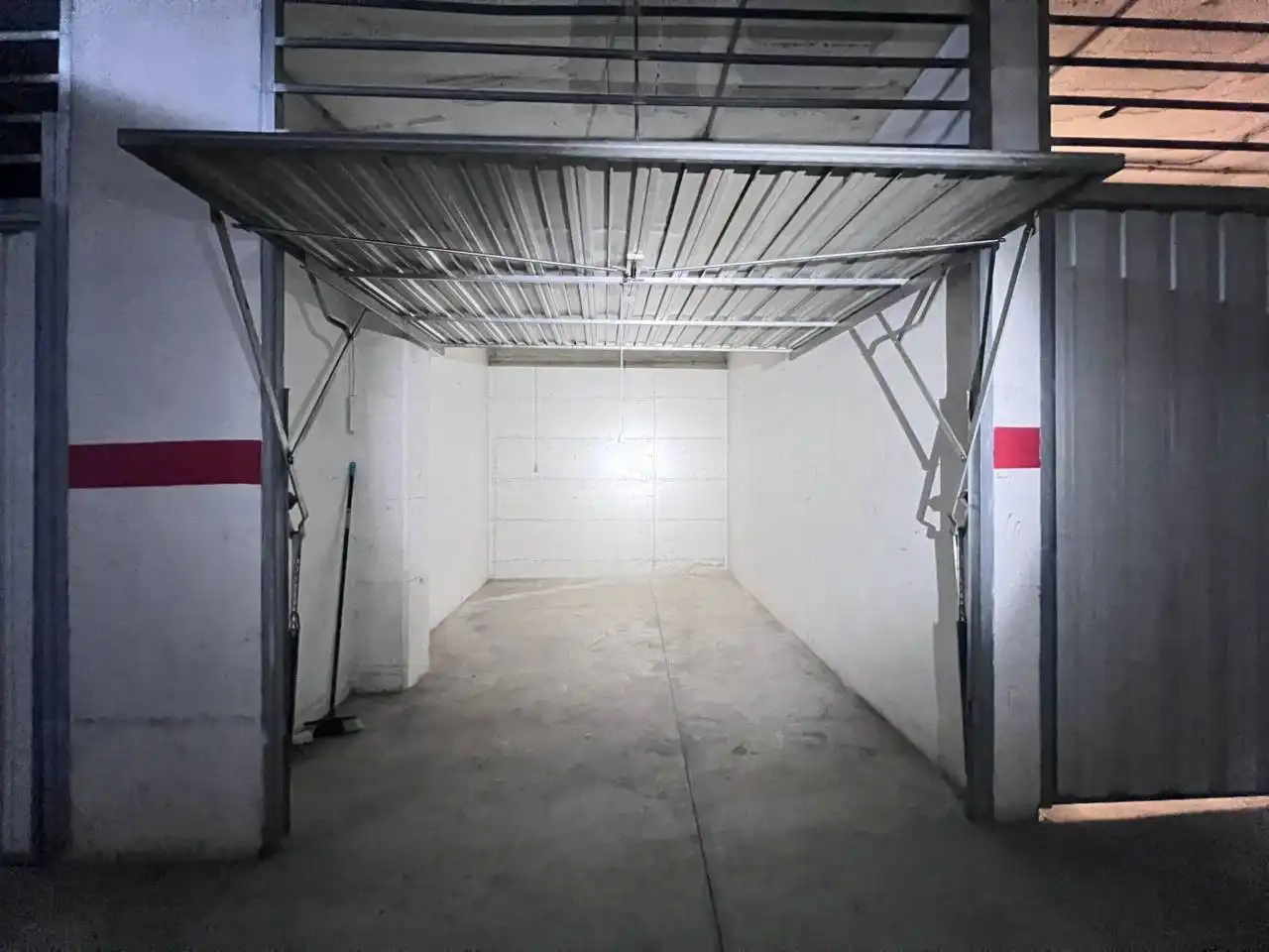 Parkplatz zum Verkauf in Domeny, imagen 8