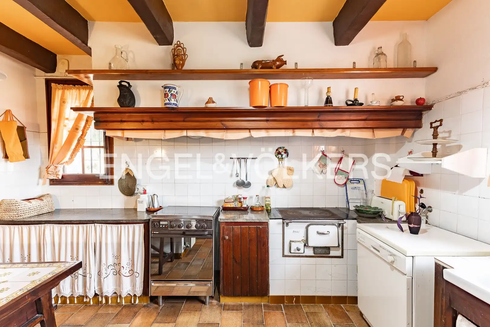 Küche von Country house zum Verkauf in Mataró mit Heizung, Privatgarten und Terrasse