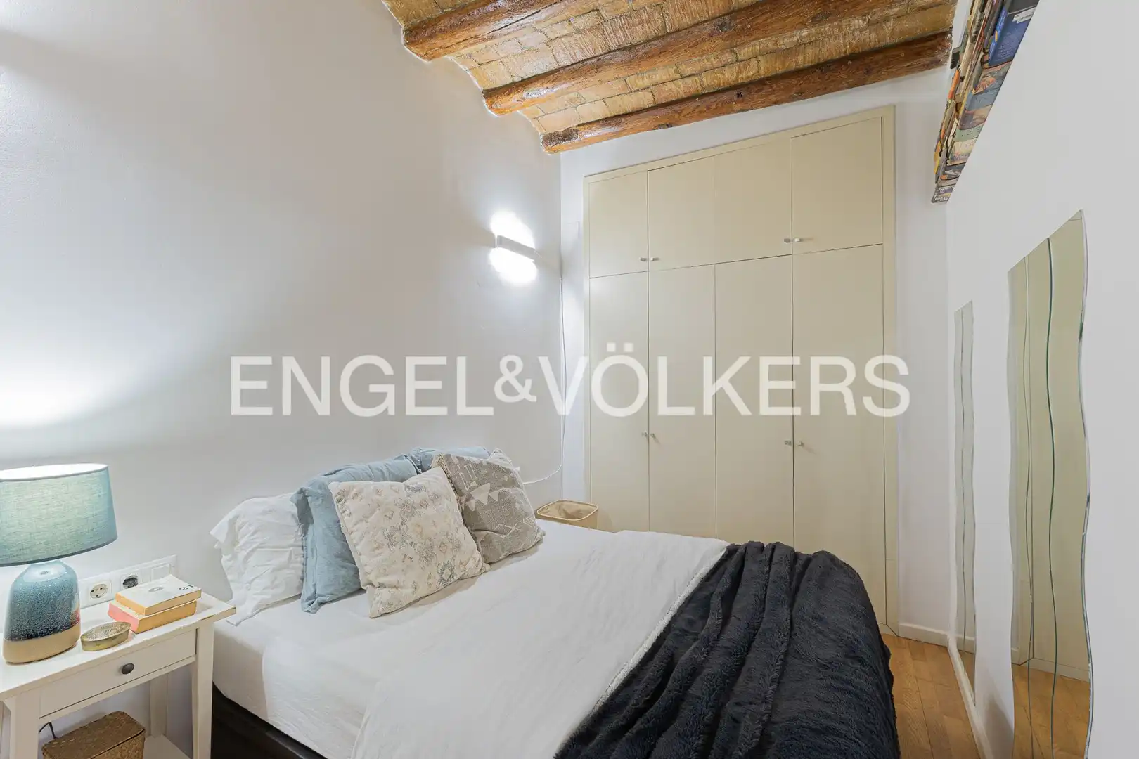 Bedroom of Flat for sale in Barcelona  with Heating