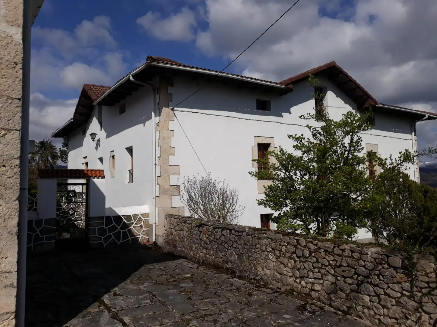 Exterior view of Houses for sale in Valle de Mena  with Private garden, Furnished and Balcony