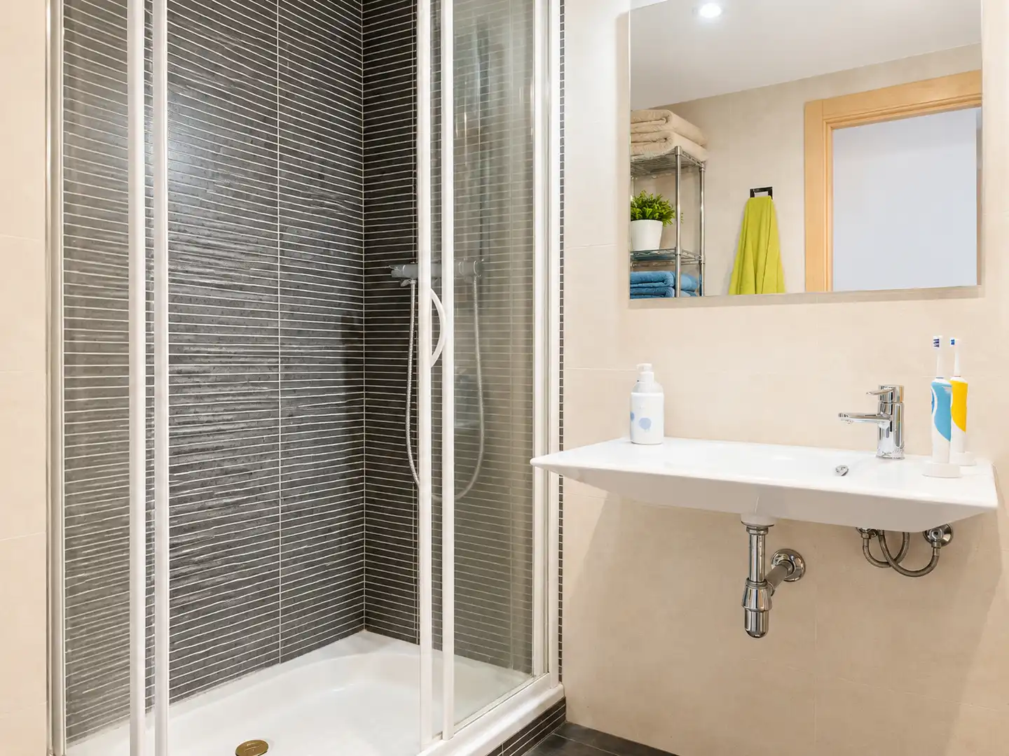 Badezimmer von Wohnungen zur Miete in Calonge i Sant Antoni mit Möbliert, Ofen und Waschmaschine