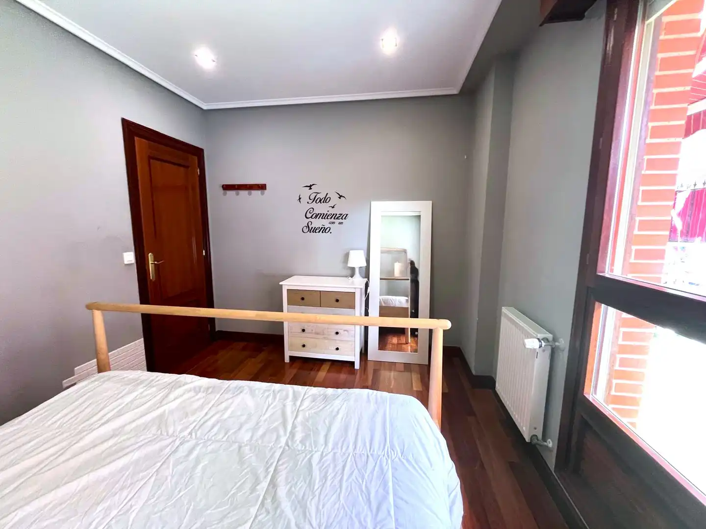 Habitación de Planta baja en venta en Castro-Urdiales con Calefacción, Jardín privado y Parquet