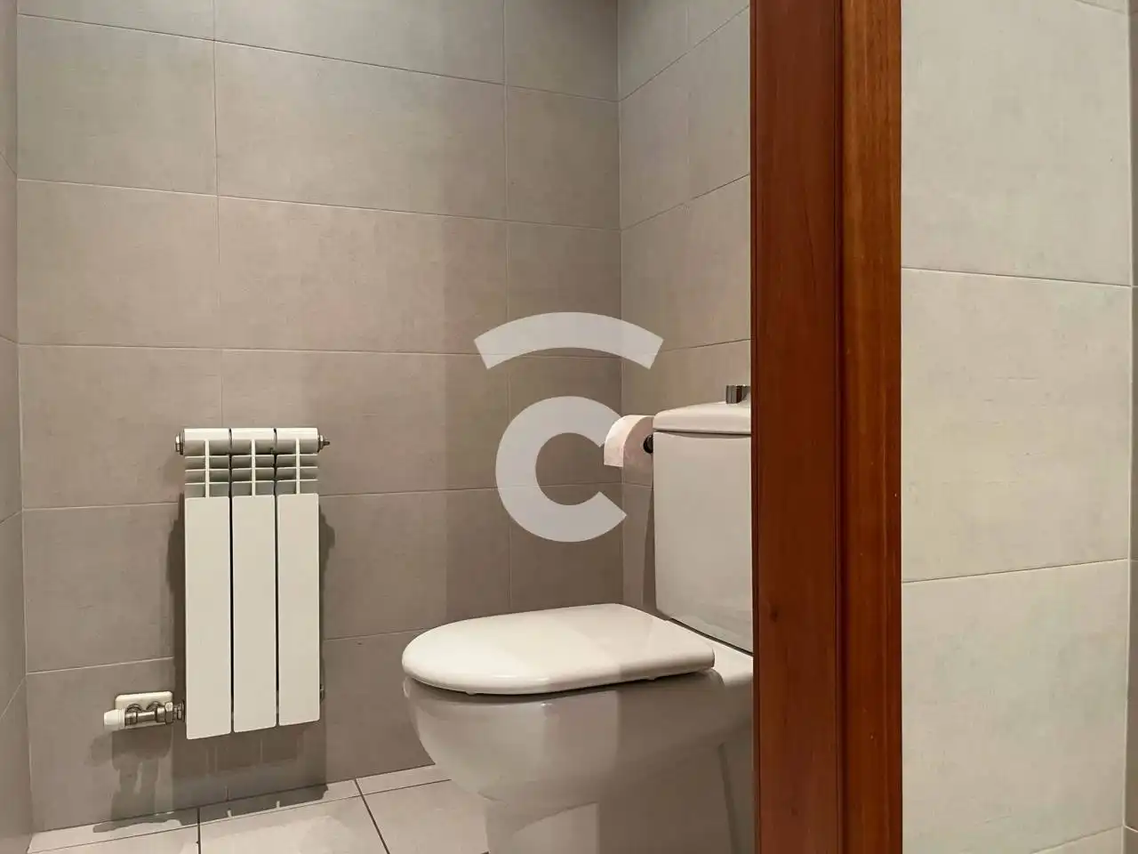 Bathroom of Flat for rent in Vic  with Heating, Terrace and Storage room
