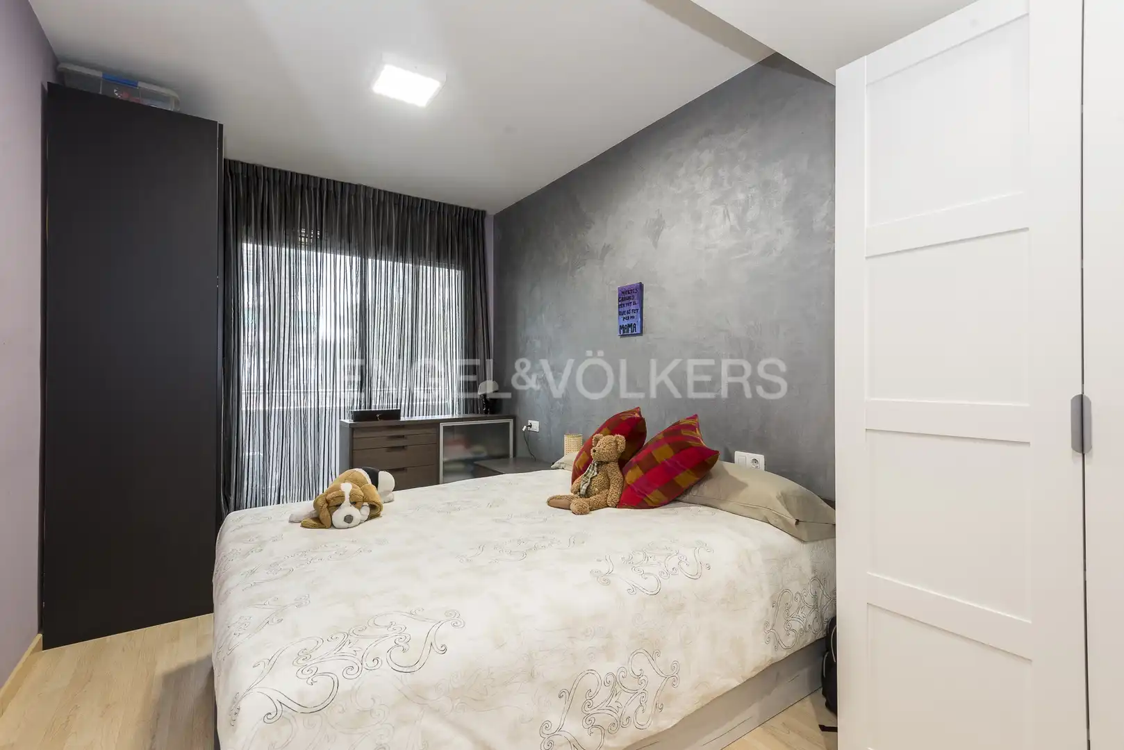 Bedroom of Flat for sale in Vilanova i la Geltrú  with Air Conditioner, Heating and Private garden