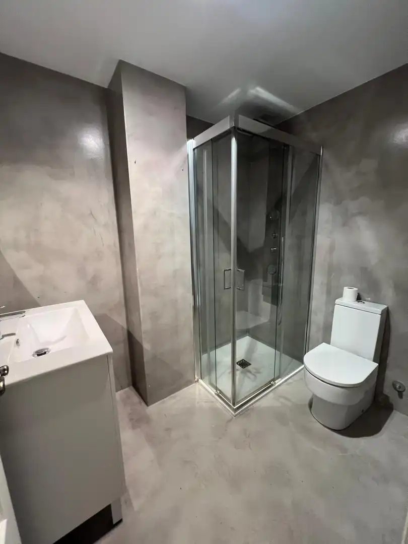 Baño de Piso en venta en  Logroño con Calefacción, Parquet y Terraza