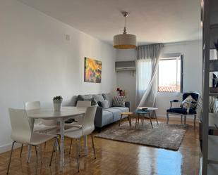 Living room of Flat to rent in Plasencia  with Air Conditioner