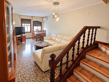 Triplex zum Verkauf in Casc Urbà