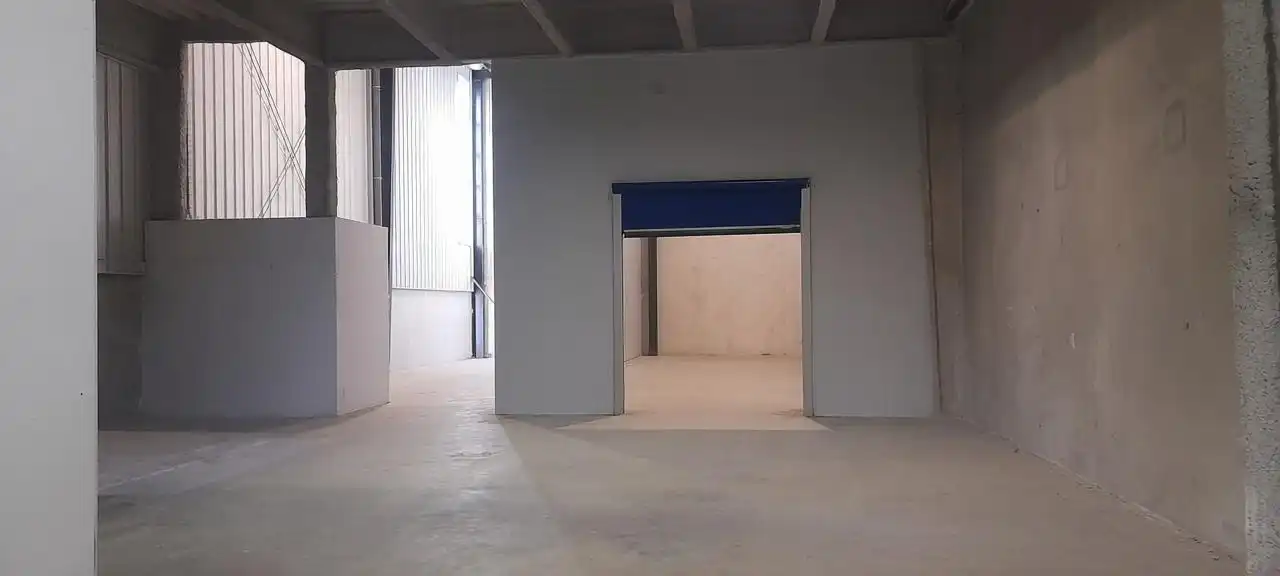 Fabrikhallen zur Miete in Lleida