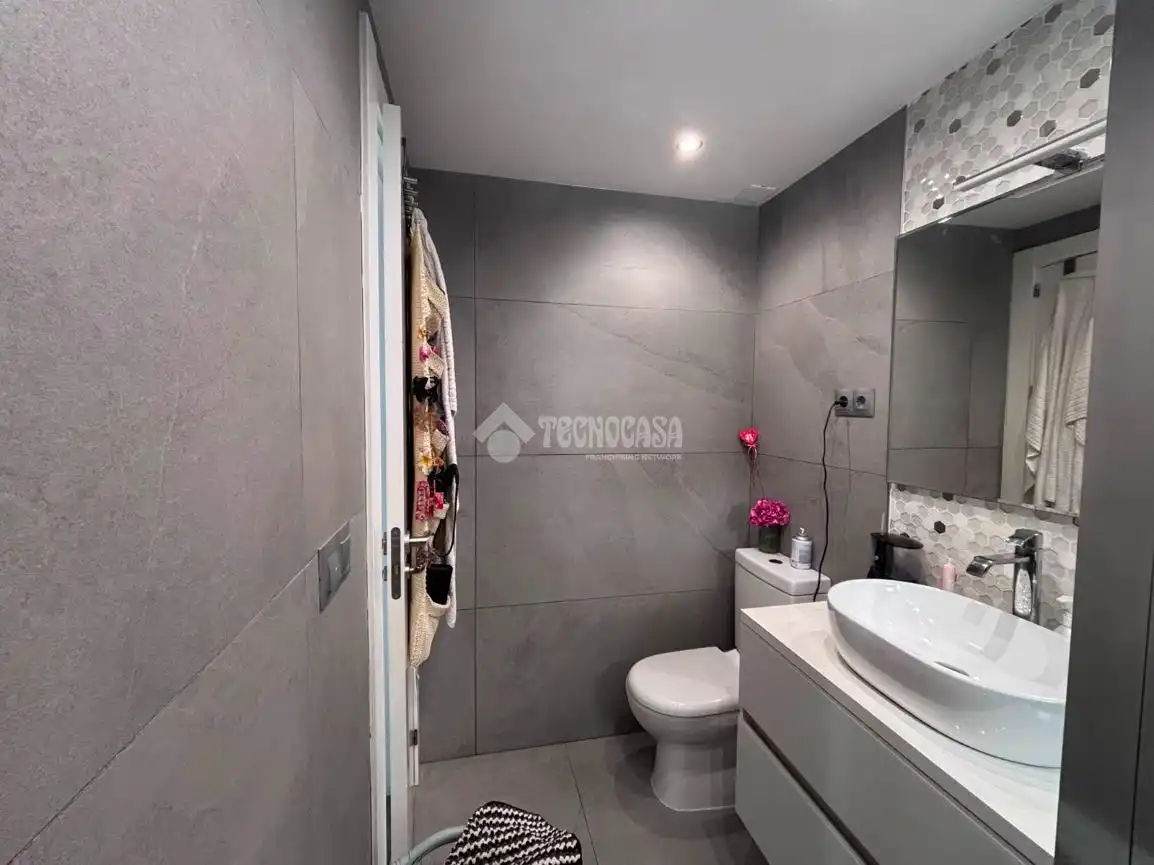 Baño de Piso en venta en Málaga con Aire acondicionado, Parquet y Amueblado