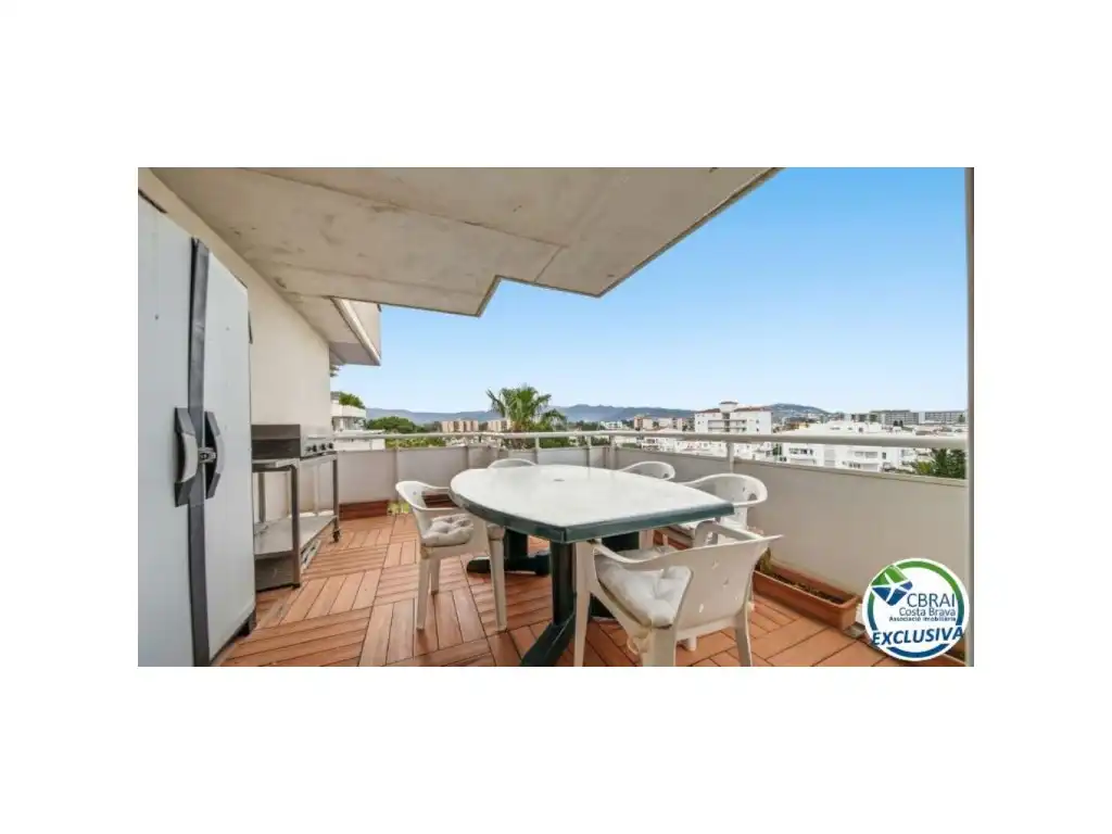 Appartamento con ascensore in vendita a Avinguda Port Canigó