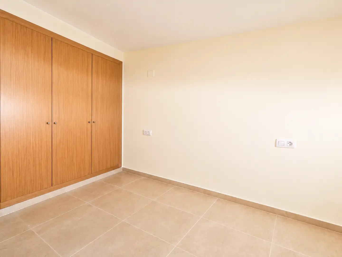 Schlafzimmer von Maisonette zum Verkauf in Vila-real mit Terrasse, Abstellraum und Ofen
