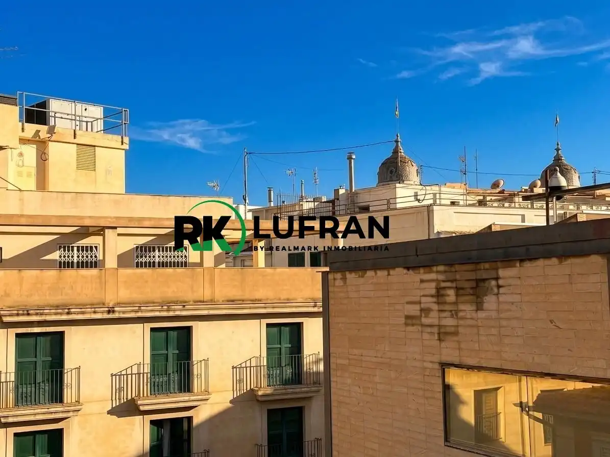 Àtic amb ascensor en venda a Centro, imagen 39