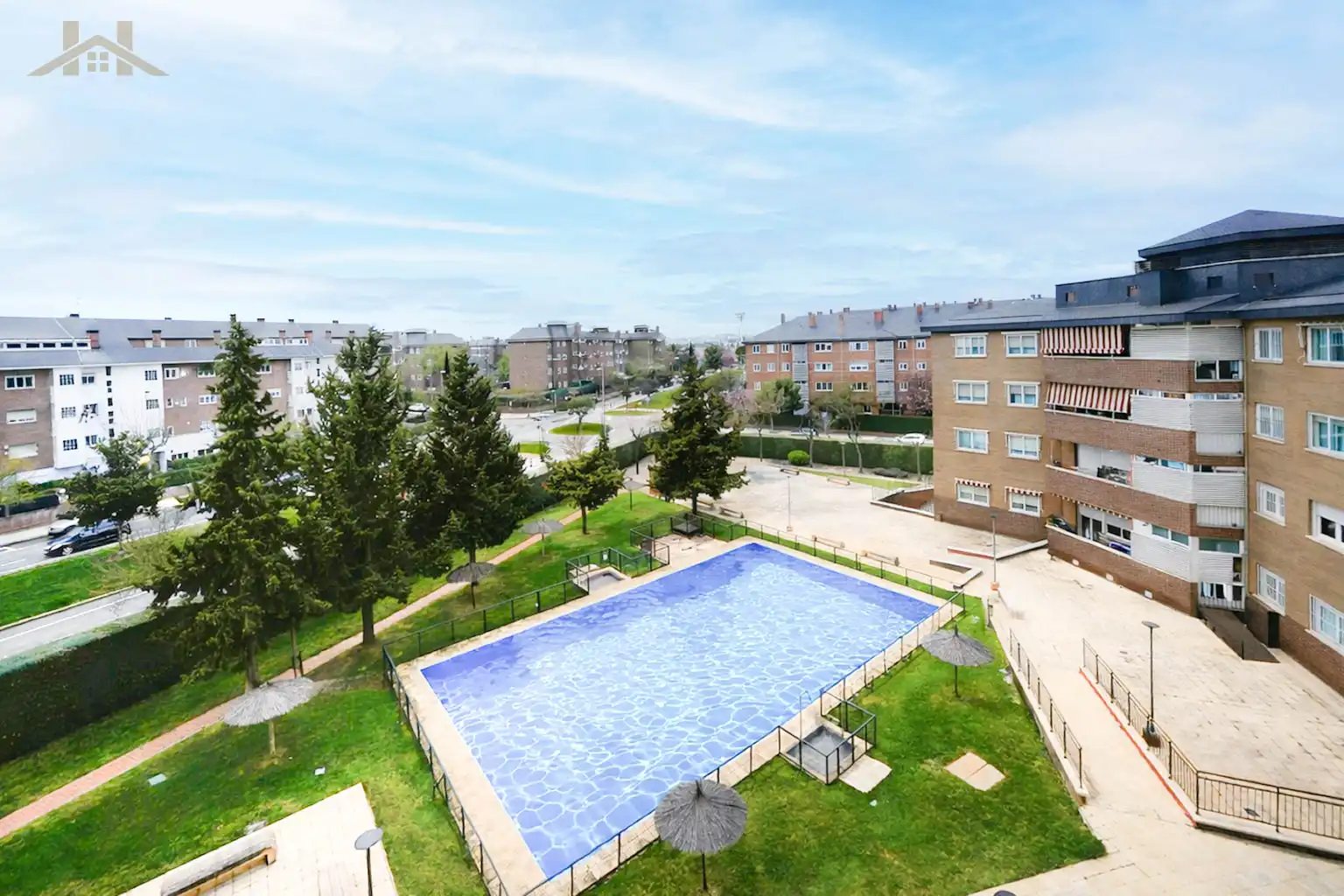 Piscina de Pis en venda en Majadahonda amb Calefacció, Terrassa i Traster