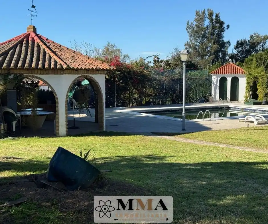 Piscina de Finca rústica en venda en El Rompido amb Aire condicionat, Calefacció i Jardí privat