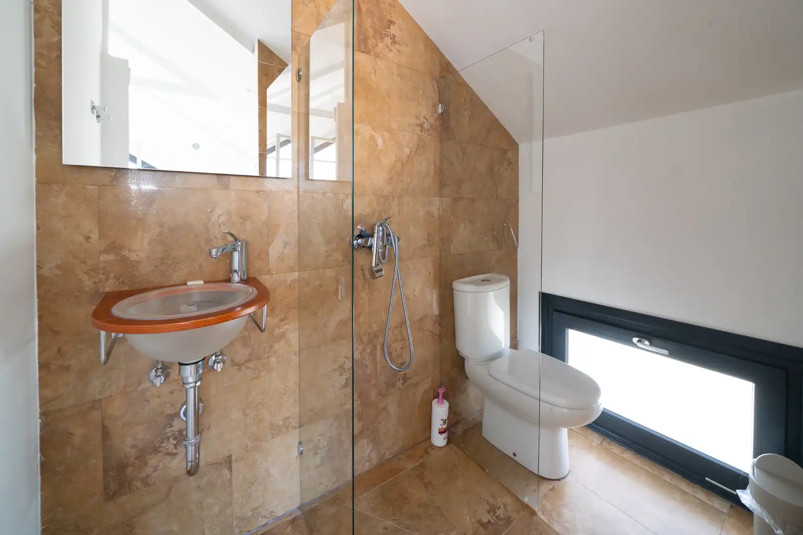 Baño de Casa o chalet en venta en Valdetorres de Jarama con Aire acondicionado, Jardín privado y Terraza