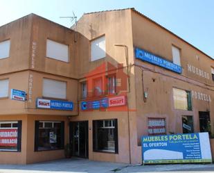 Building for sale in Cangas 