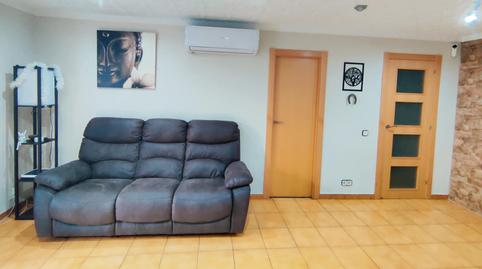 Foto 5 de Piso en venta en Les Oliveres, Santa Coloma de Gramenet