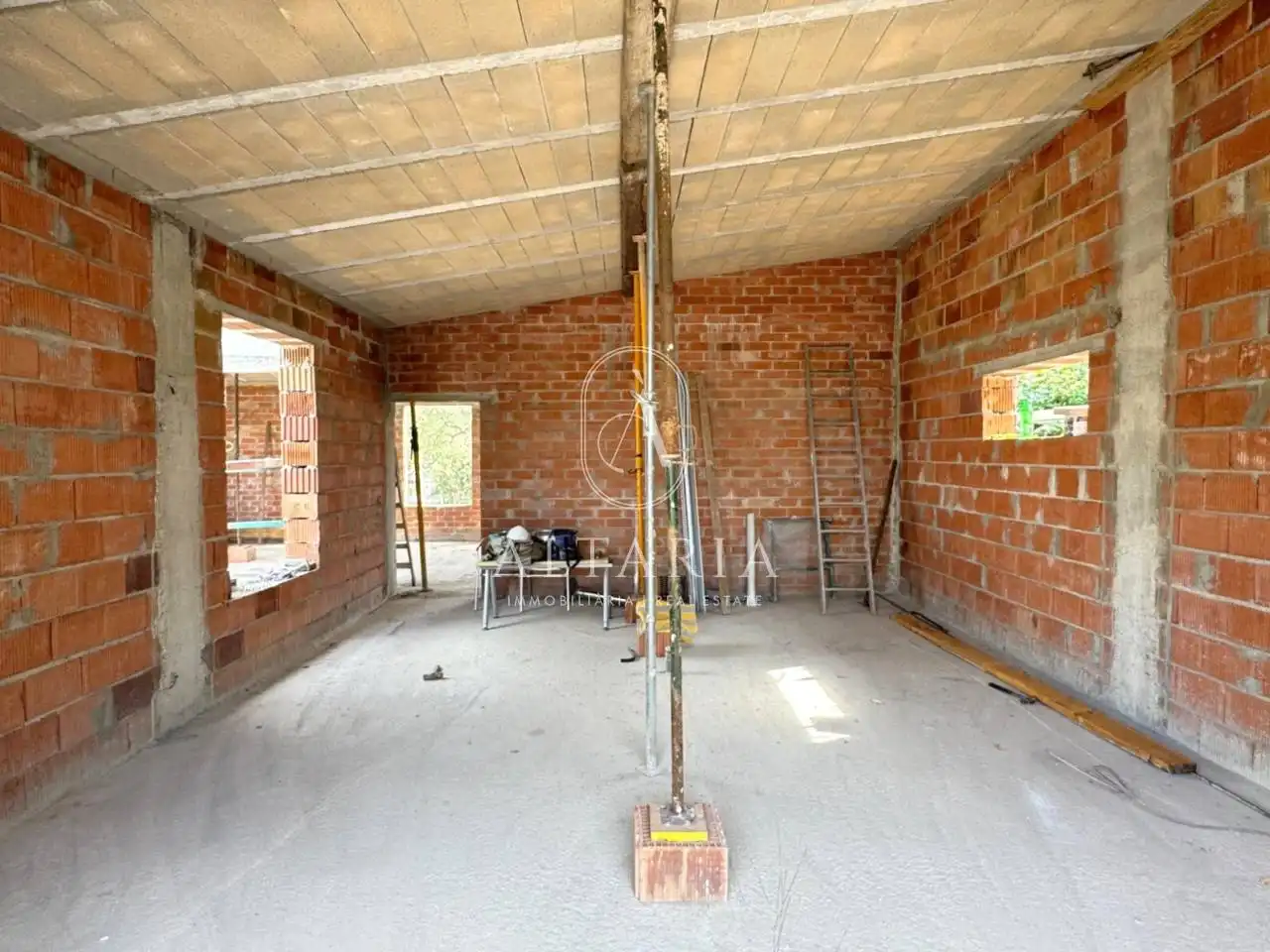Casa con piscina en venta en Calle Empúries, imagen 9