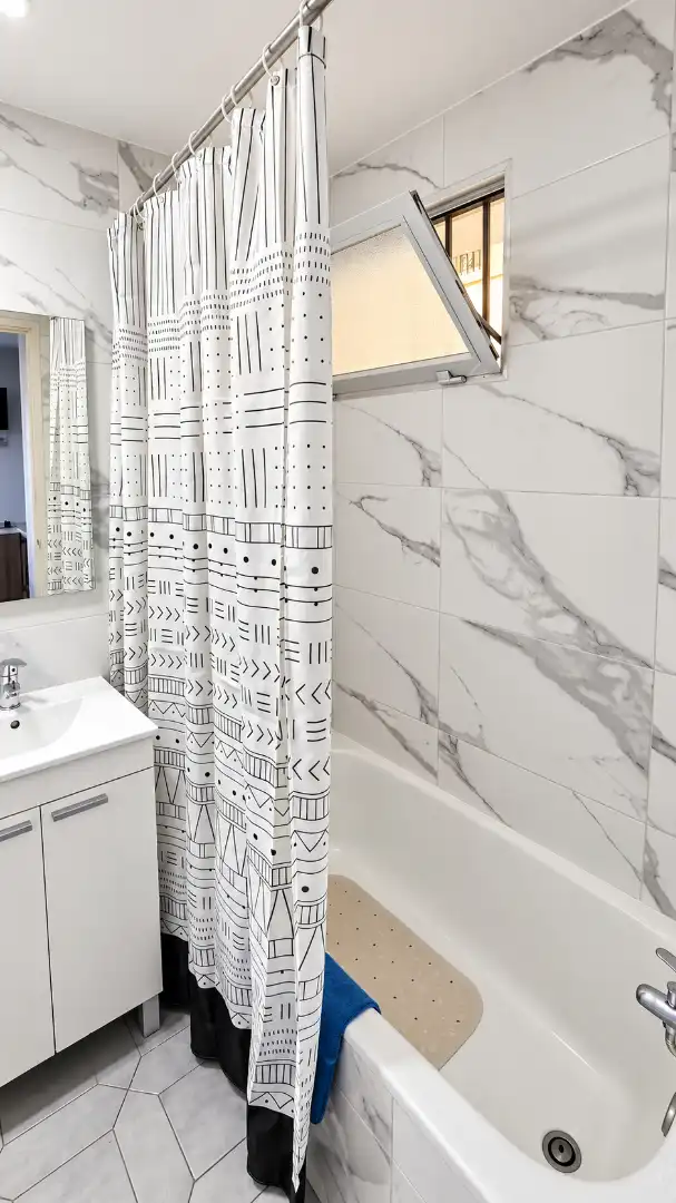 Bathroom of Study for sale in Benalmádena  with Air Conditioner, Terrace and Furnished