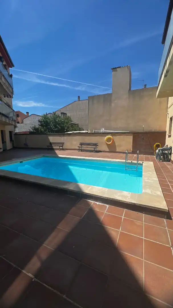 Piscina de Dúplex en venta en Terrassa con Calefacción, Terraza y Horno