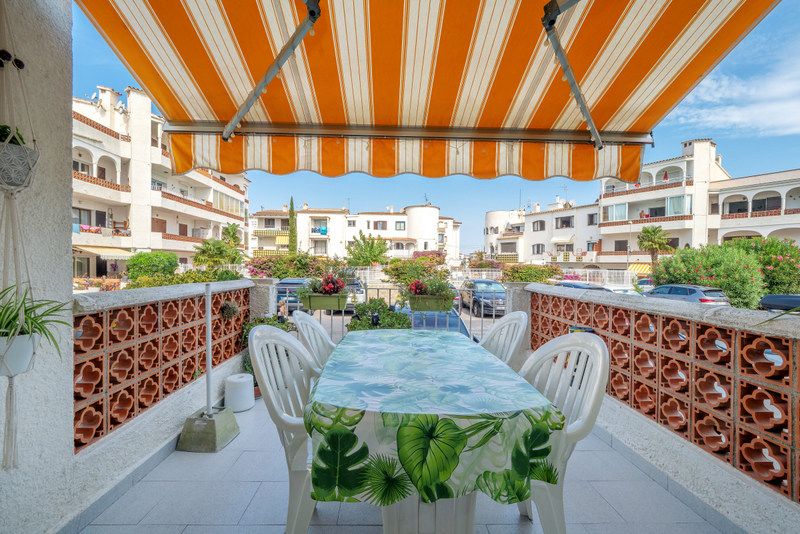 Terrace of Planta baja for sale in Empuriabrava  with Air Conditioner, Heating and Terrace