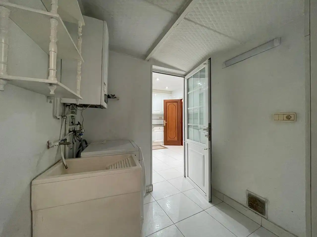 Cocina de Piso en venta en A Coruña Capital  con Calefacción, Parquet y Trastero