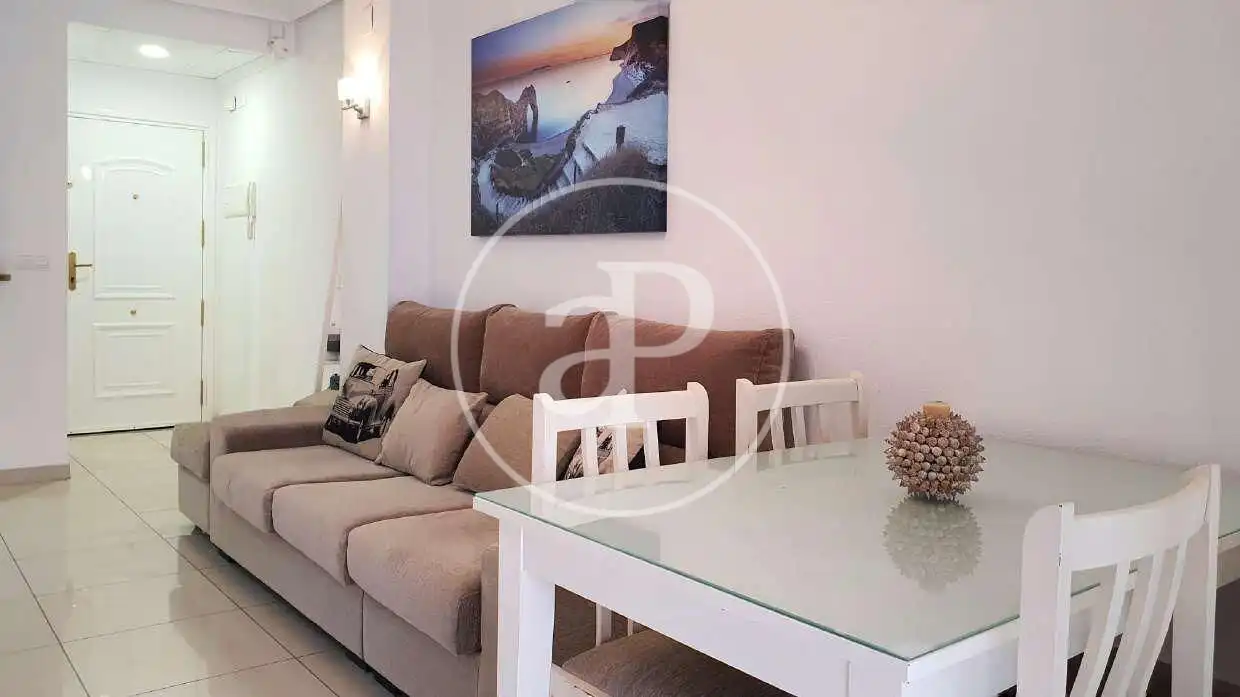 Sala d'estar de Pis en venda en Oropesa del Mar / Orpesa amb Aire condicionat, Calefacció i Jardí privat