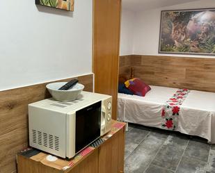 Bedroom of Flat to rent in L'Hospitalet de Llobregat  with Air Conditioner, Heating and Furnished