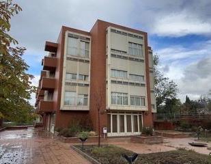 Vista exterior de Apartament en venda en Pozuelo de Alarcón amb Aire condicionat, Calefacció i Jardí privat