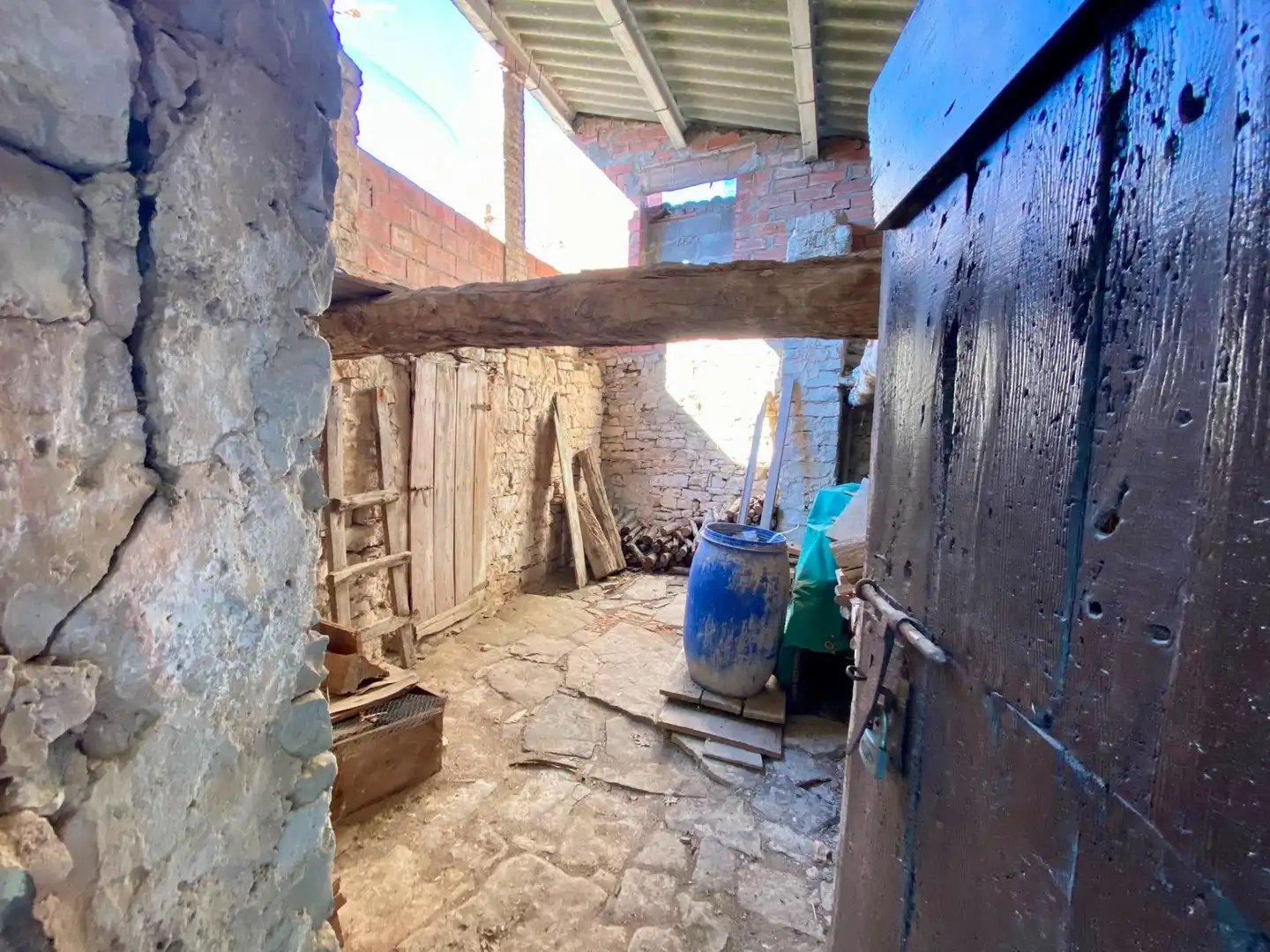 Cuina de Casa o xalet en venda en Sant Guim de Freixenet amb Calefacció i Traster