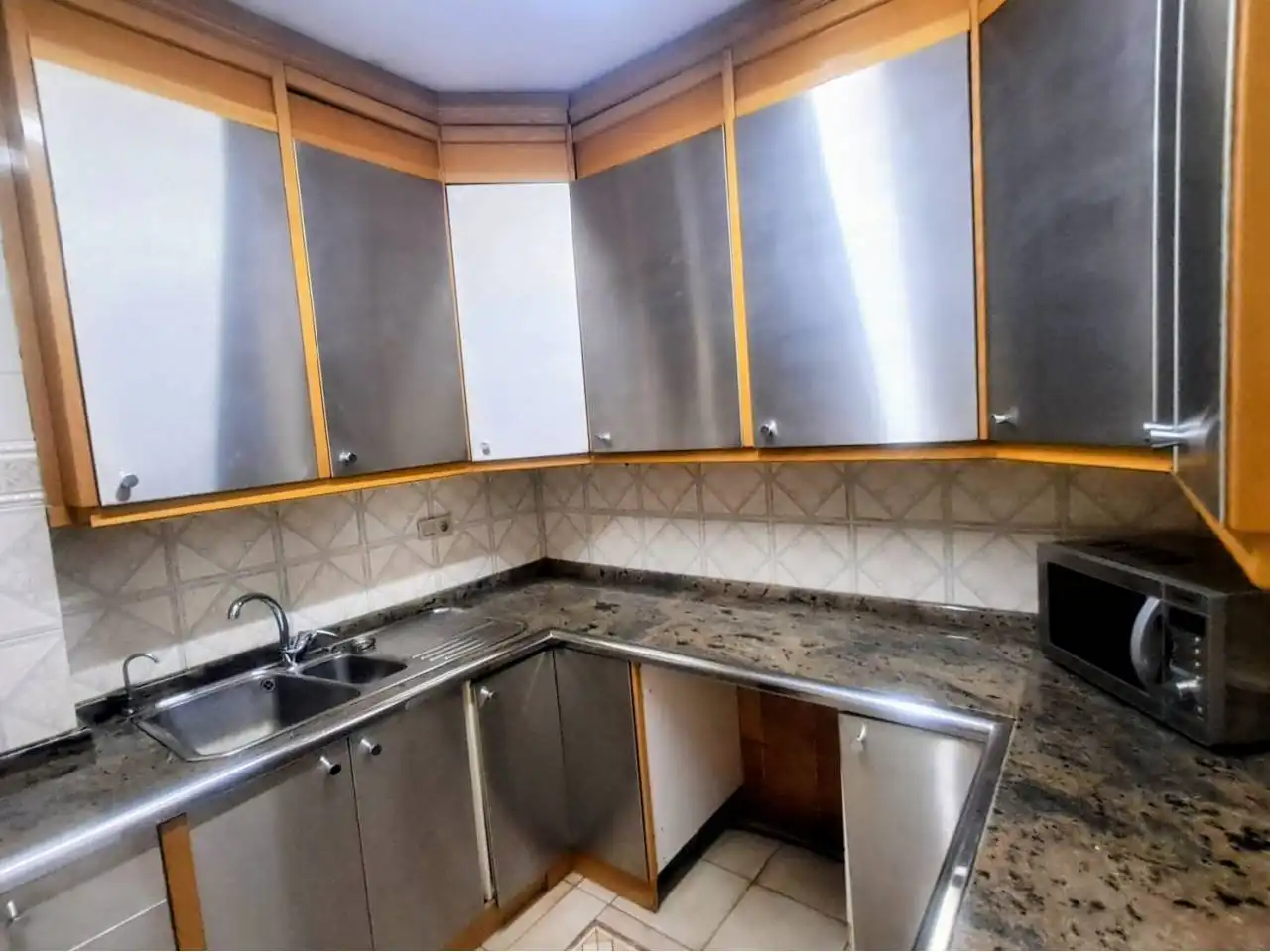 Küche von Wohnung zum Verkauf in  Logroño mit Heizung, Abstellraum und Balkon