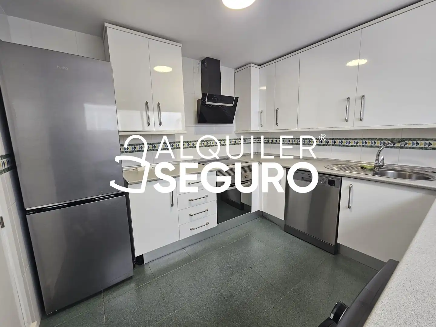 Cuina de Casa o xalet de lloguer en Conil de la Frontera amb Calefacció, Terrassa i Piscina