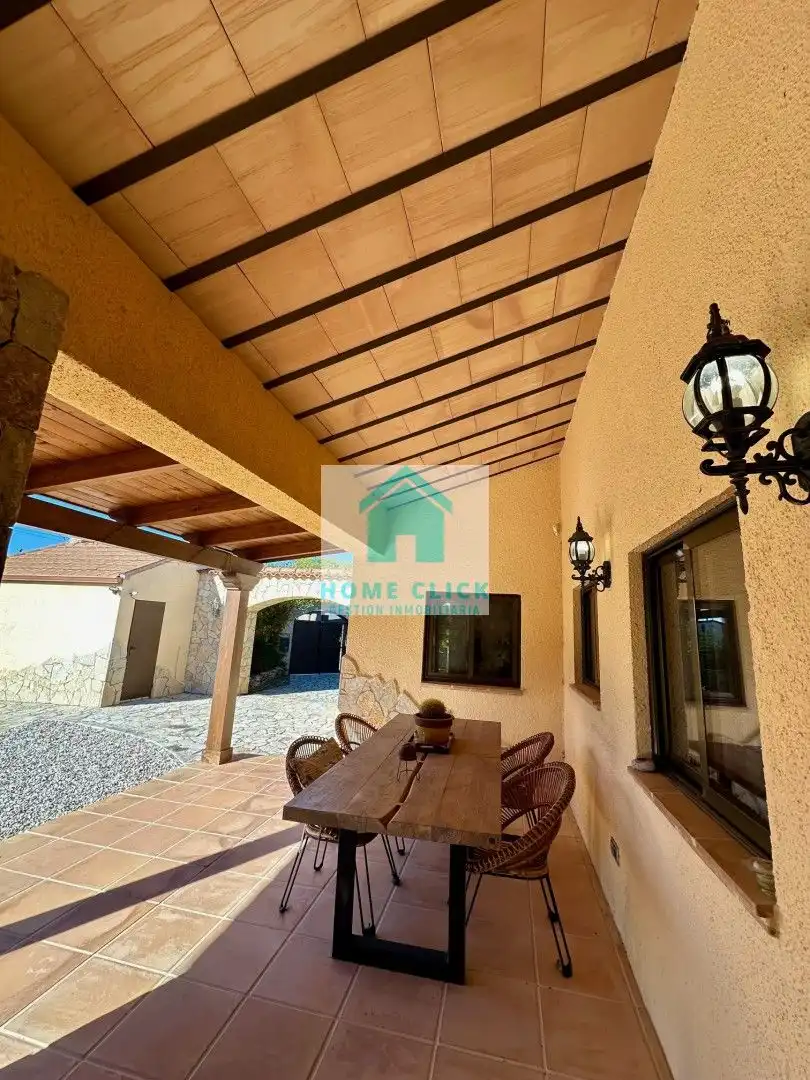 Vista exterior de Casa o xalet en venda en Botarell amb Aire condicionat, Calefacció i Jardí privat