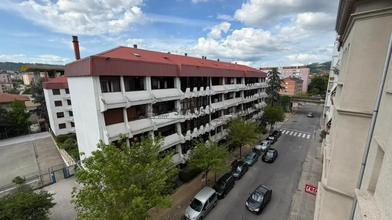 Vista exterior de Piso de alquiler en Ourense Capital  con Calefacción y Amueblado