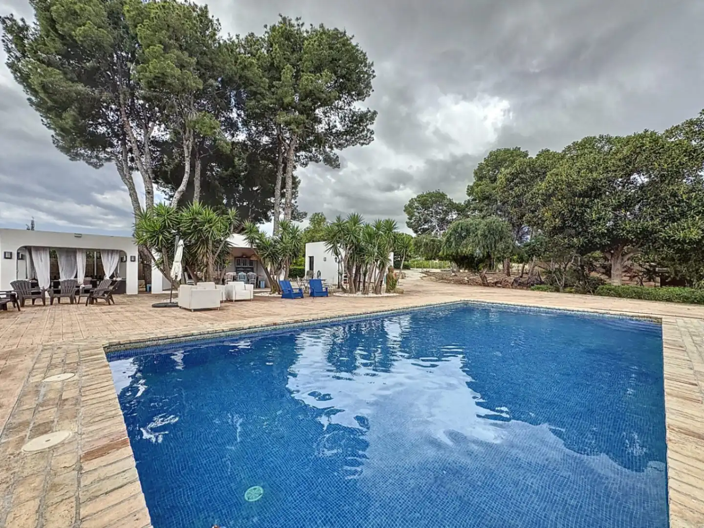 Swimming pool of Houses for sale in L'Alfàs del Pi  with Air Conditioner, Heating and Private garden