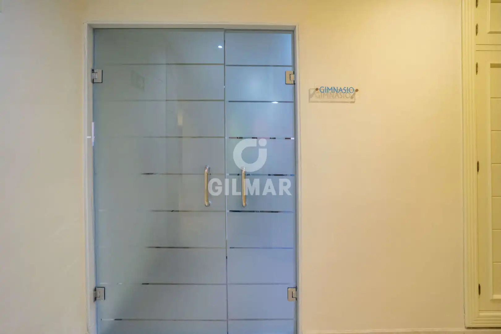 Planta baja en venta en Estepona con Calefacción, Jardín privado y Trastero