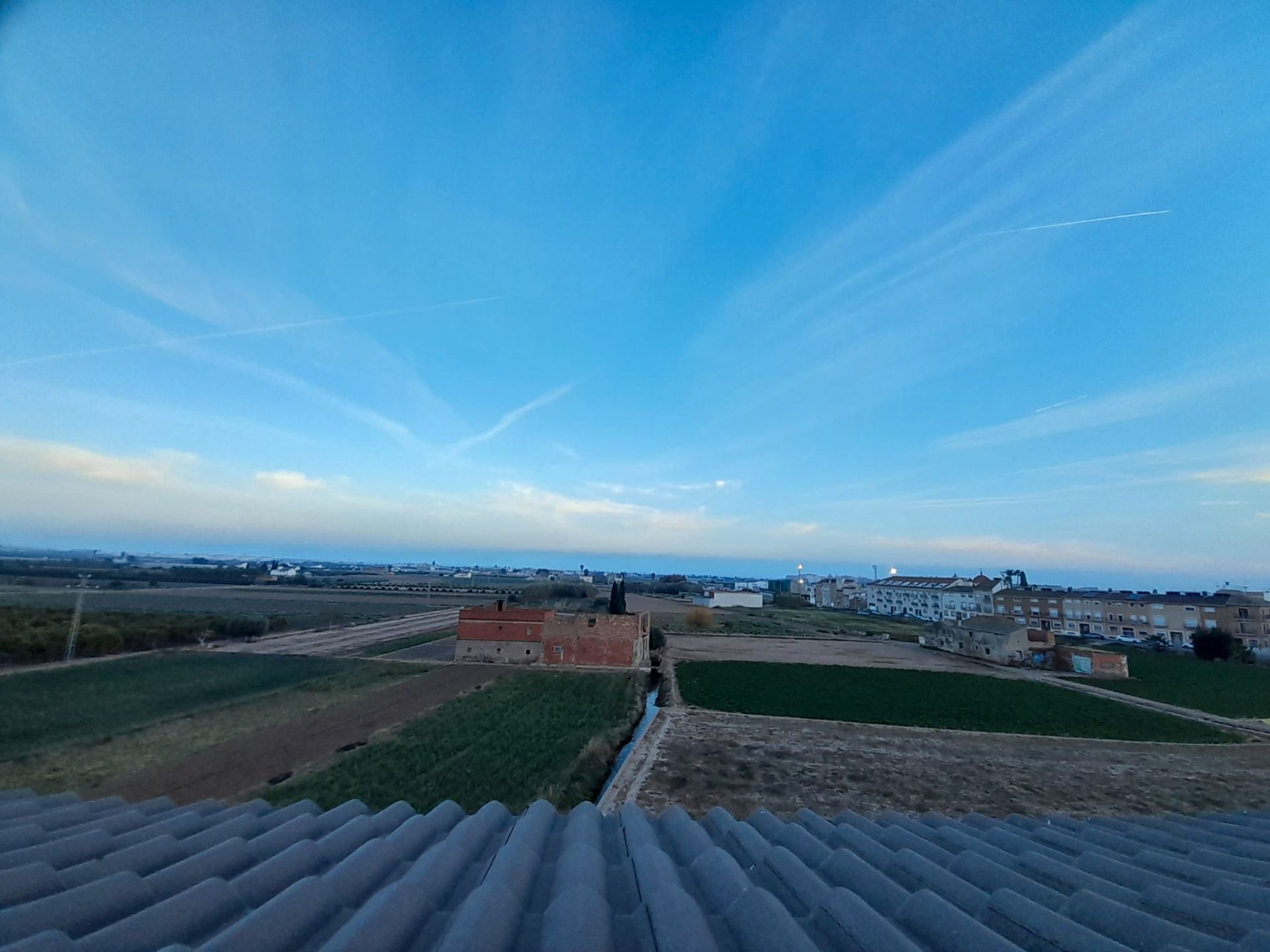 Vista exterior de Àtic en venda en Meliana amb Aire condicionat, Calefacció i Parquet