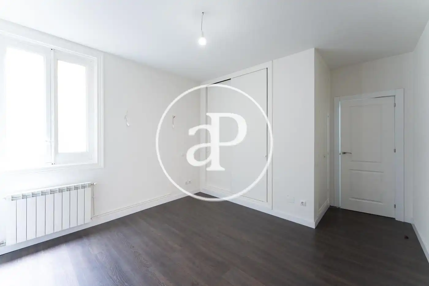Bedroom of Flat for rent in Madrid  with Air Conditioner, Heating and Balcony