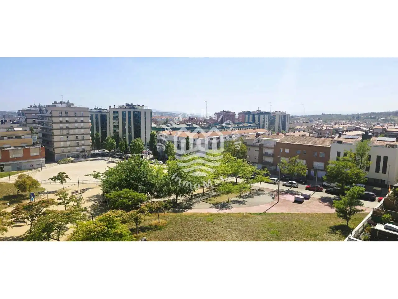 Vista exterior de Dúplex en venta en Terrassa con Aire acondicionado, Calefacción y Terraza
