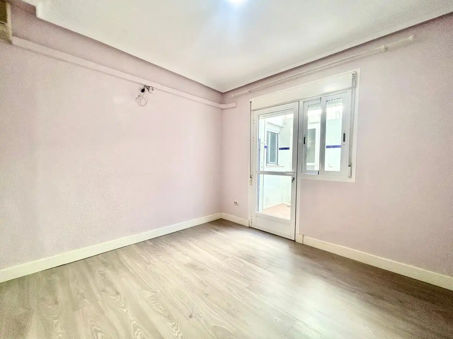 Habitación de Casa adosada en venta en Roquetas de Mar con Aire acondicionado, Calefacción y Jardín privado