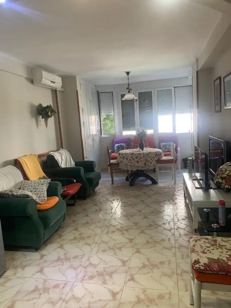 Piso con piscina en venta en Avenida Antonio Toré Toré 9, imagen 3