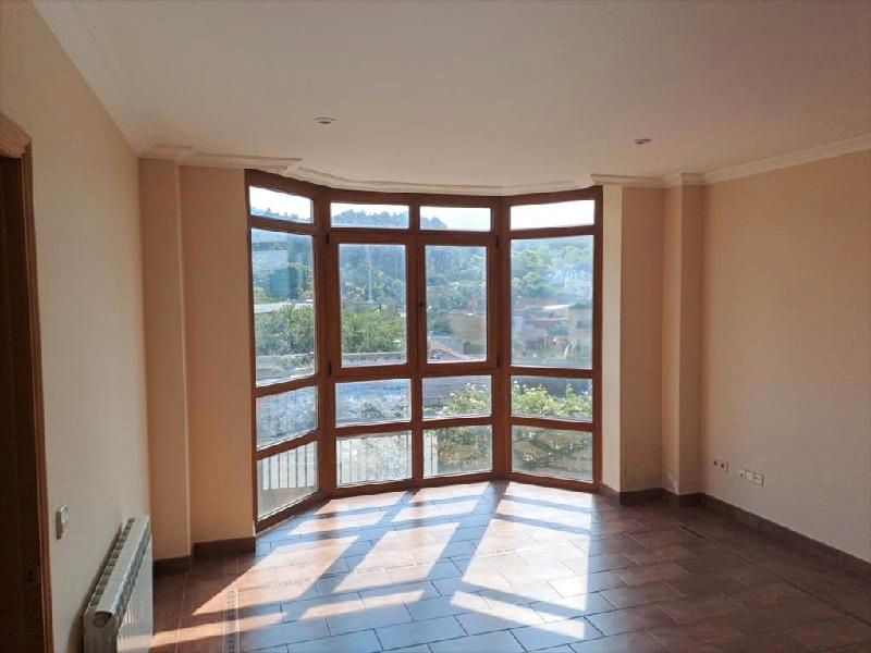 Casa adosada en venda en Vilagarcía de Arousa amb Jardí privat, Terrassa i Alarma