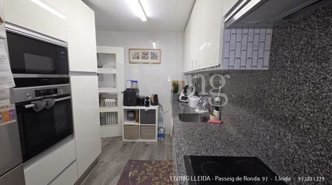 Foto 4 de Piso en venta en Avinguda del Doctor Fleming, Joc de la Bola - Camps d'Esports, Lleida Capital