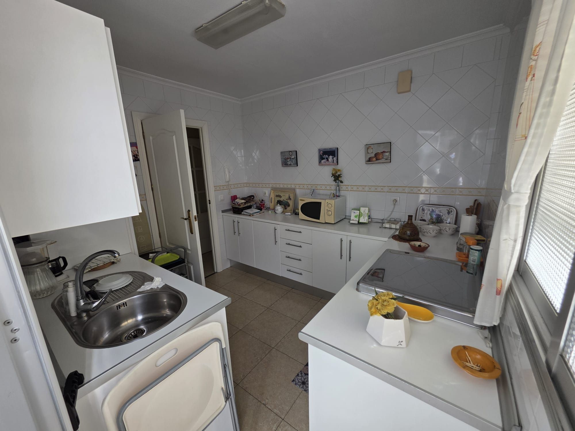 Kitchen of Flat for sale in  Sevilla Capital