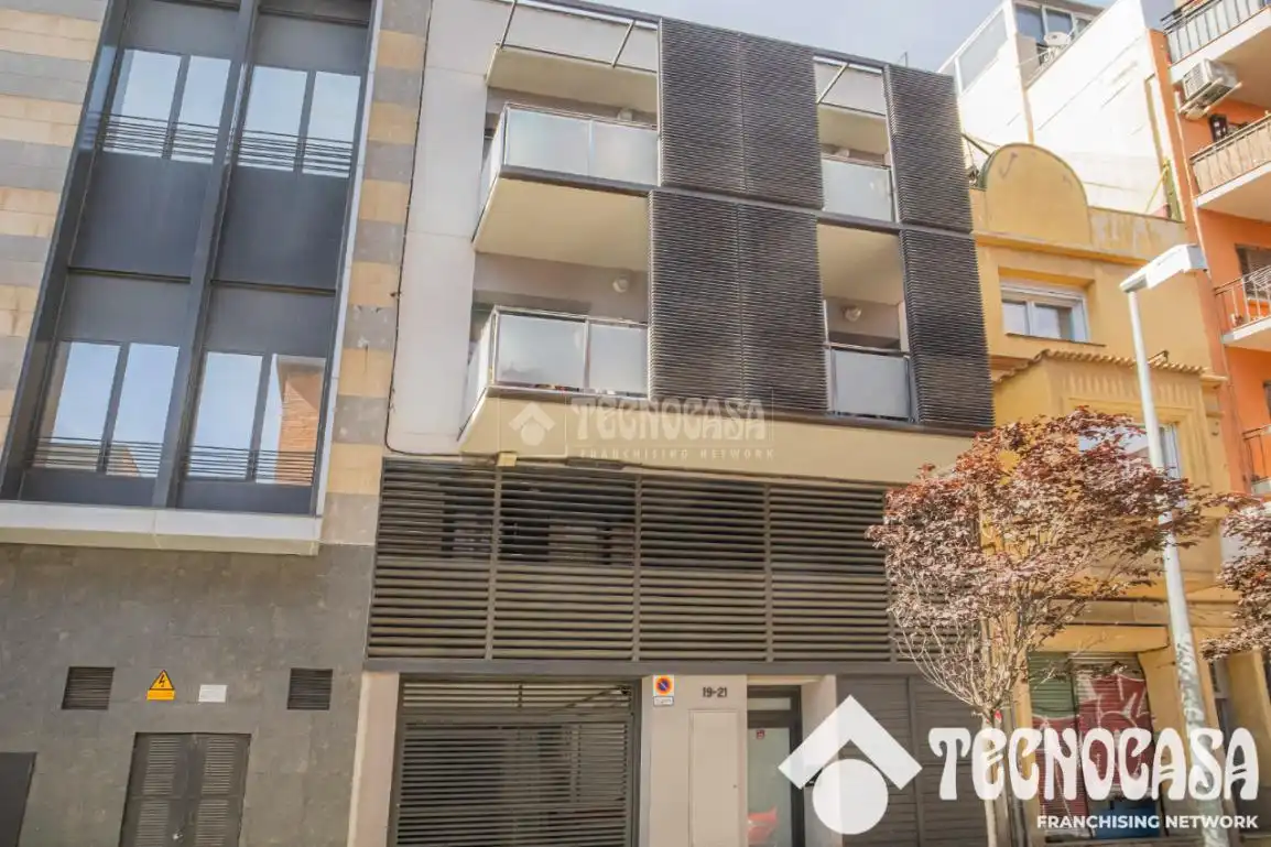 Vista exterior de Piso en venta en Barcelona con Aire acondicionado, Calefacción y Terraza