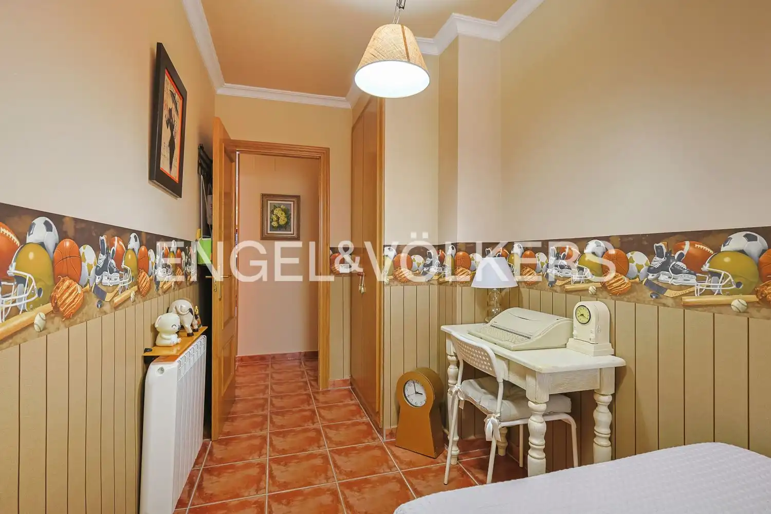 Habitación de Piso en venta en Navajas con Calefacción, Terraza y Amueblado