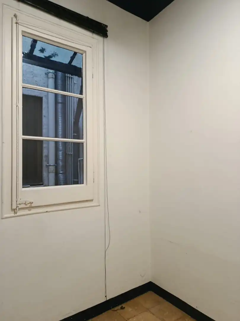 Piso en venta en Barcelona con Calefacción y Balcón