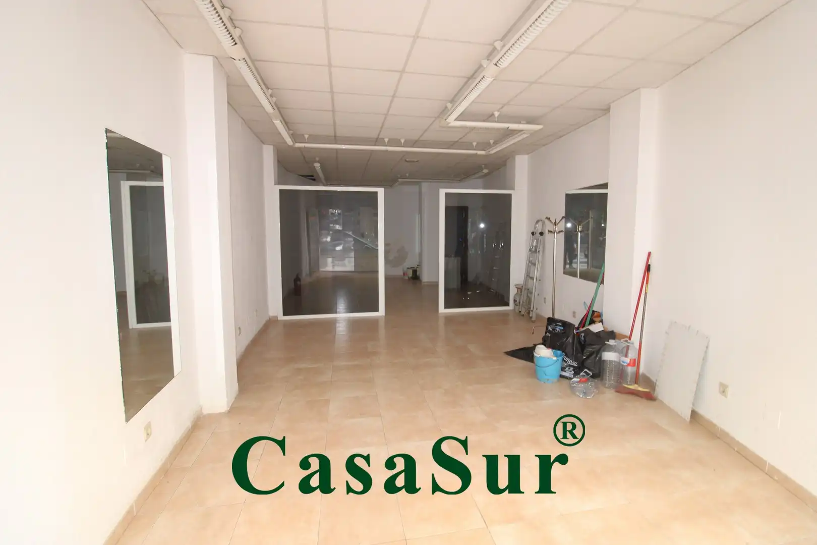 Gewerbefläche zum Verkauf in Calle Don Sancho, imagen 2