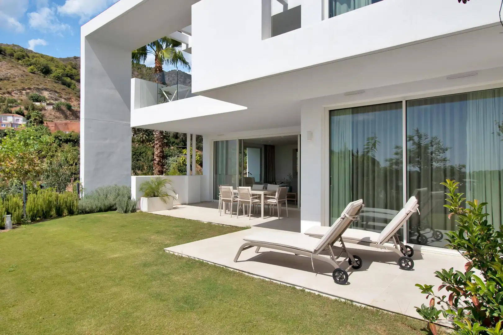Apartment with pool for sale in 12 Calle Londres, imagen 32